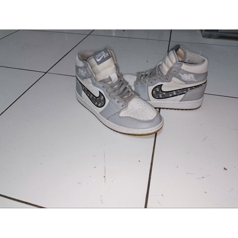 ‼️Sepatu Air Dior Jordan Ukuran 40 No Box‼️