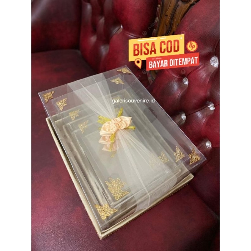 

Kotak Seserahan 1 set isi 4 Fullset Pernikahan Tempat Aksesoris Cincin Mika Kekinian