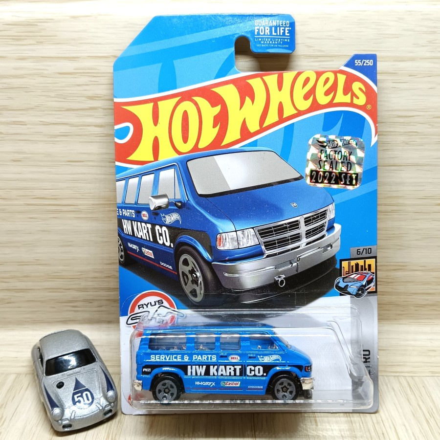 hot wheels dodge van biru kmart exclusive recolor CHS27