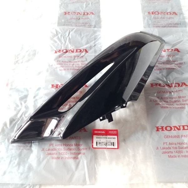 COVER SAYAP KANAN DALAM BAGIAN ATAS HONDA BLADE KARBU OLD LAMA WARNA HITAM | 64400KWB920FMB 100% ORI