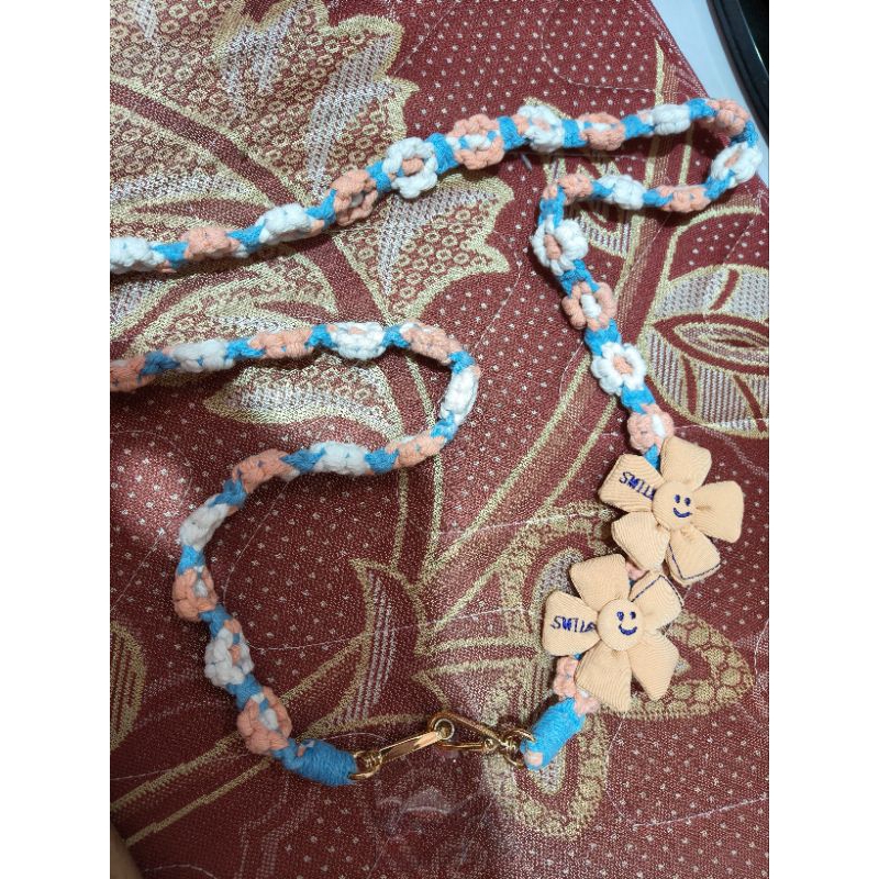 

TALI LANYARD BKK NON ADJUST BUNGA RAJUT