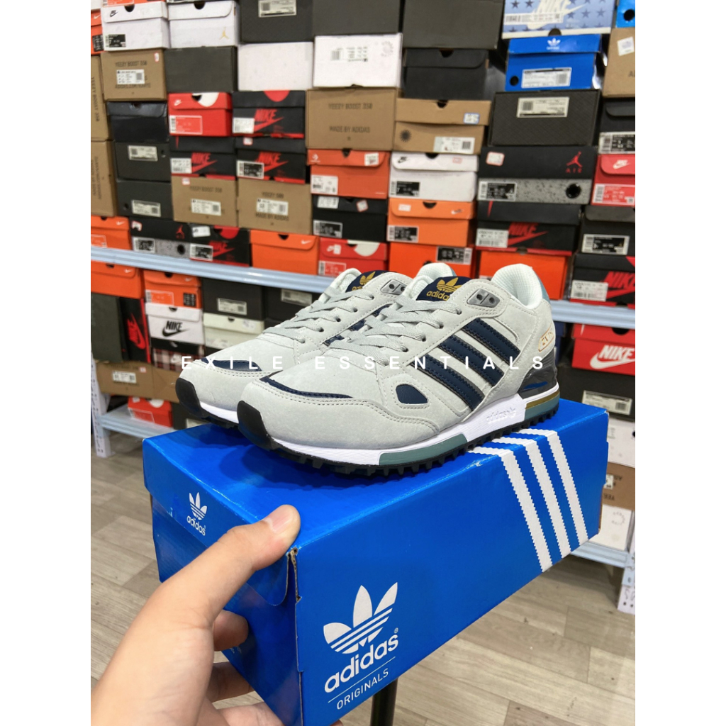 [READY STOCK SIZE 42] Adidas ZX 750 Grey Navy Blue Metallic Gold