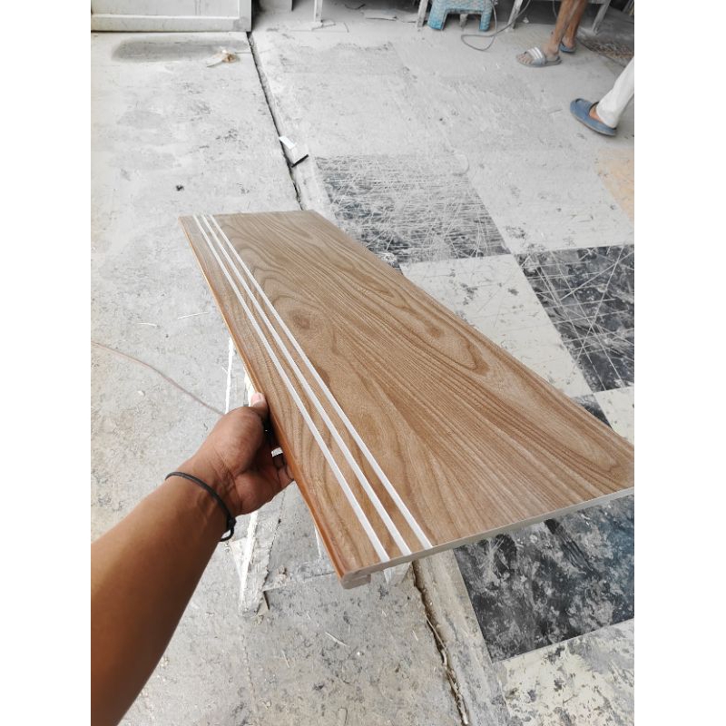 GRANIT ANAK TANGGA 30X90 20X90 DOUBLE BAVEL MOTIF KAYU CUSTOM UKURAN LIST PLINT
