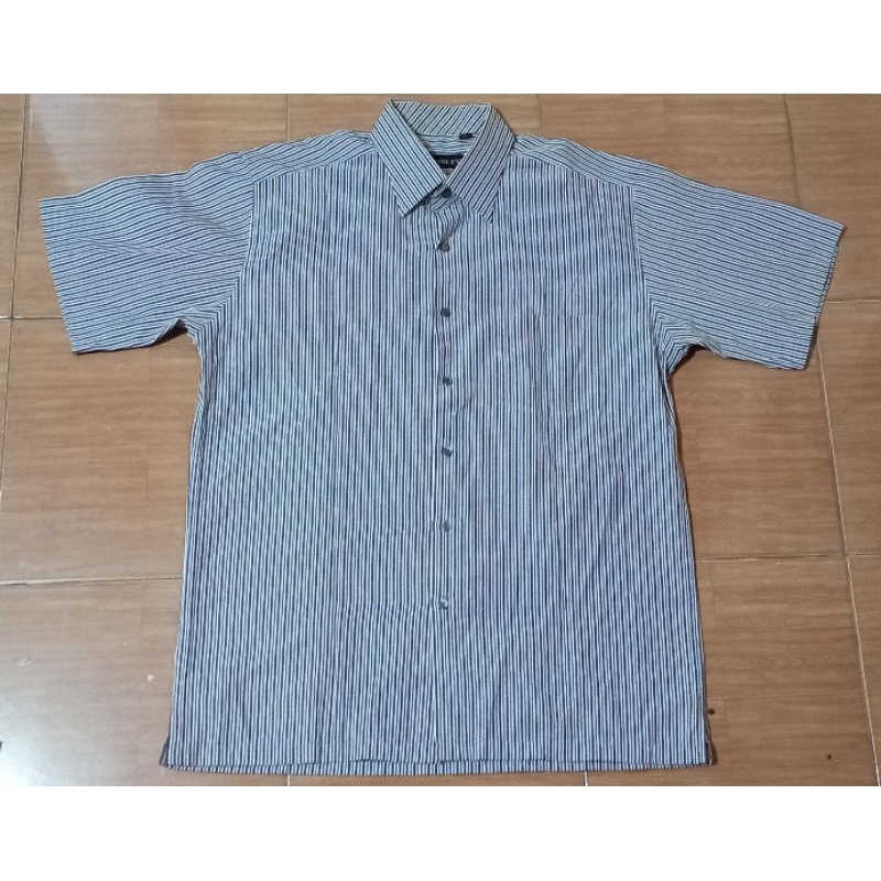 preloved kemeja lengan pendek garis-garis kemeja morley