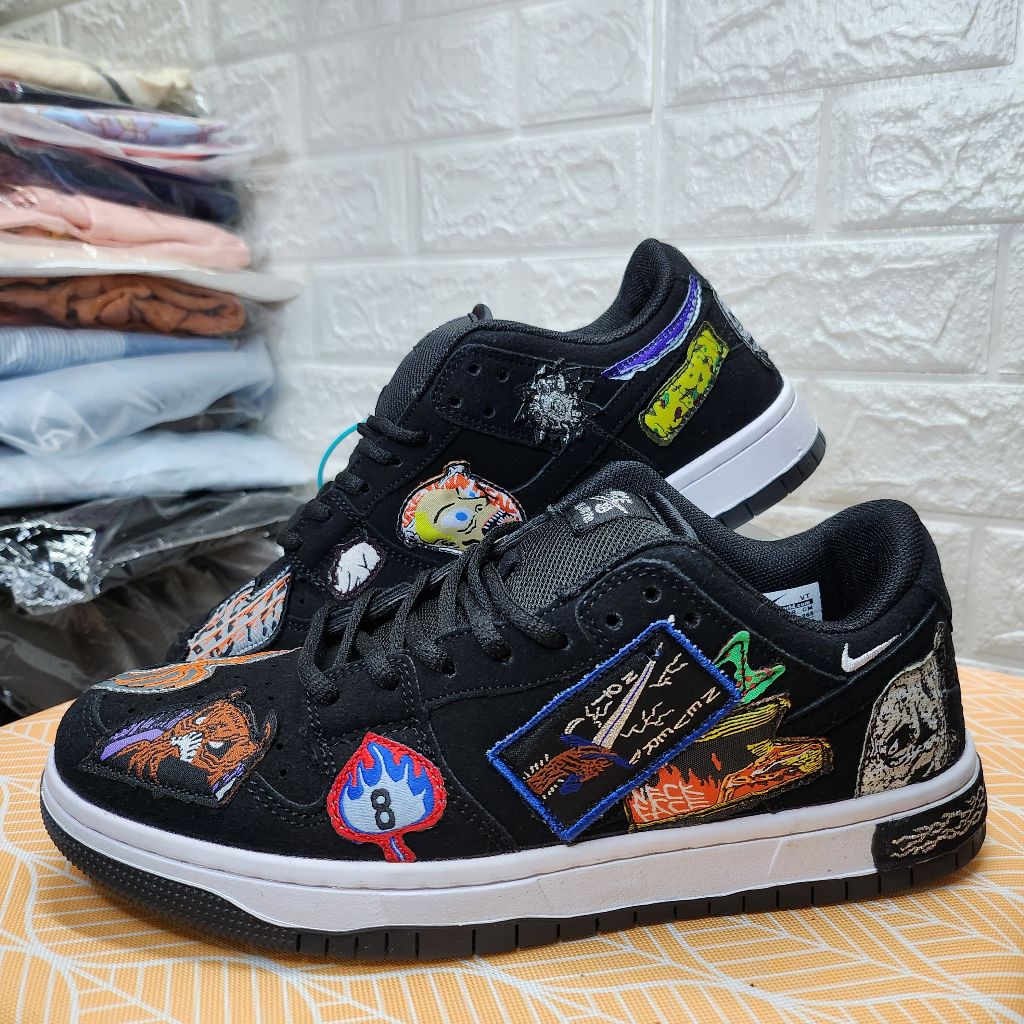 SEPATU COWOK CEWEK SB DUNK LOW NECKFACE HALLOWEEN SZ 41 BNIB REAL PIC