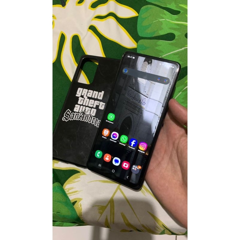 SAMSUNG A72 MINUS