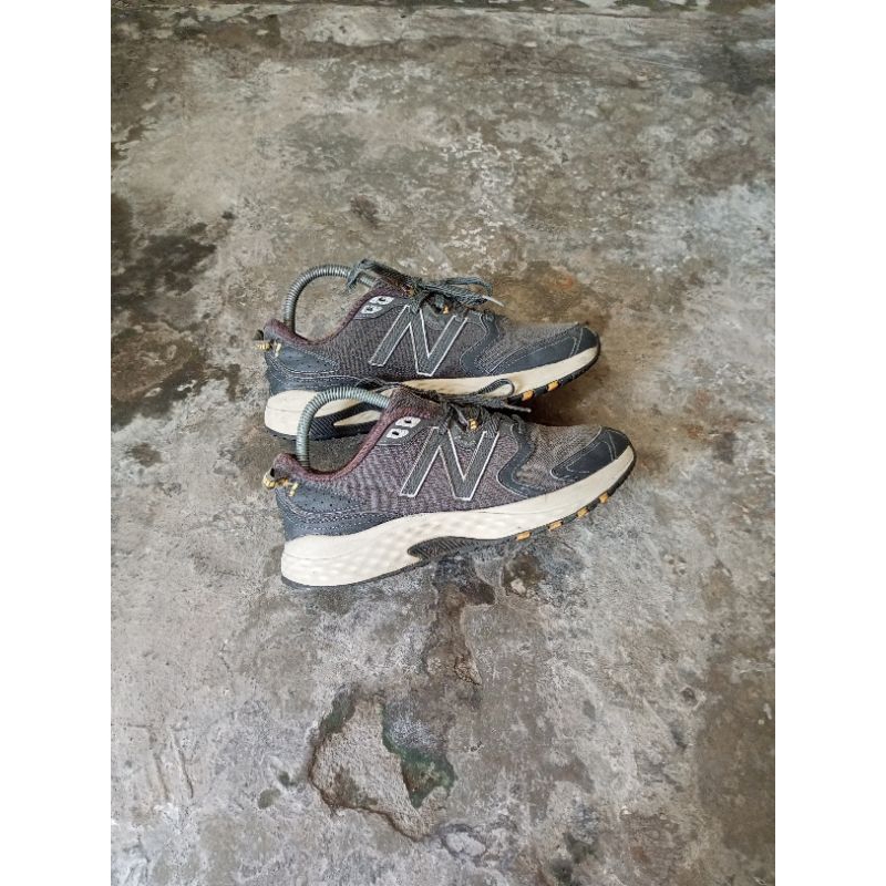 sepatu second nb 410 trail sz 41