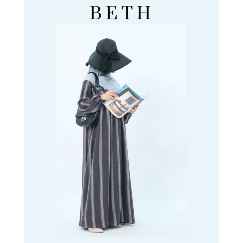 Wm Signature Beth Dress