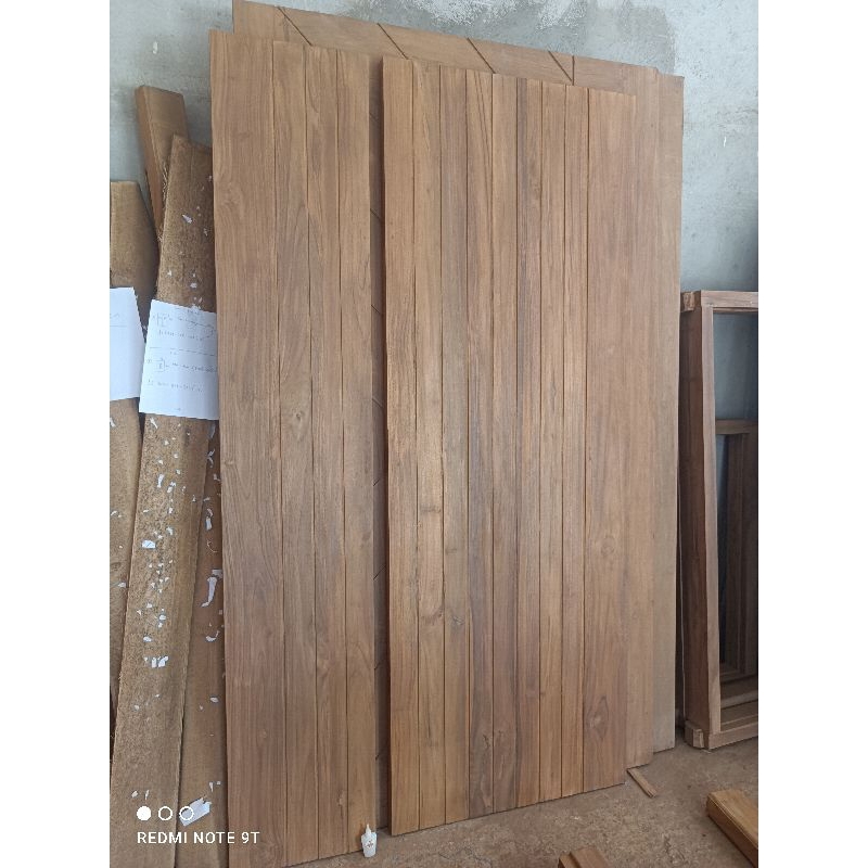 pintu kupu tarung dan kusen