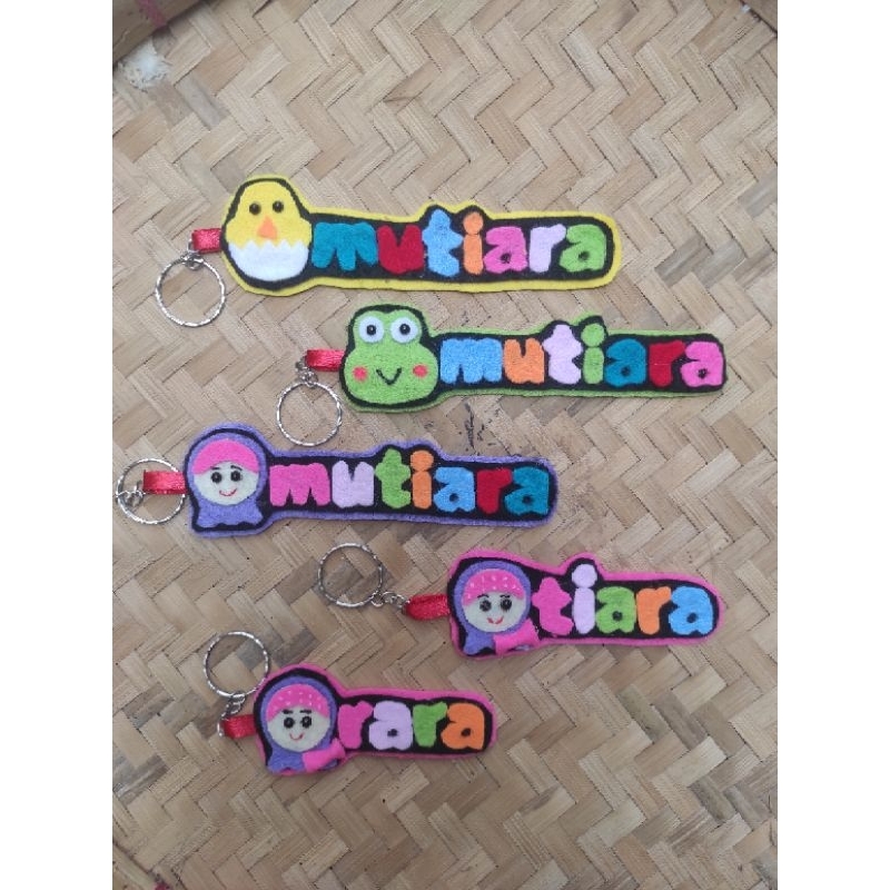 Gantungan Kunci Nama Flanel