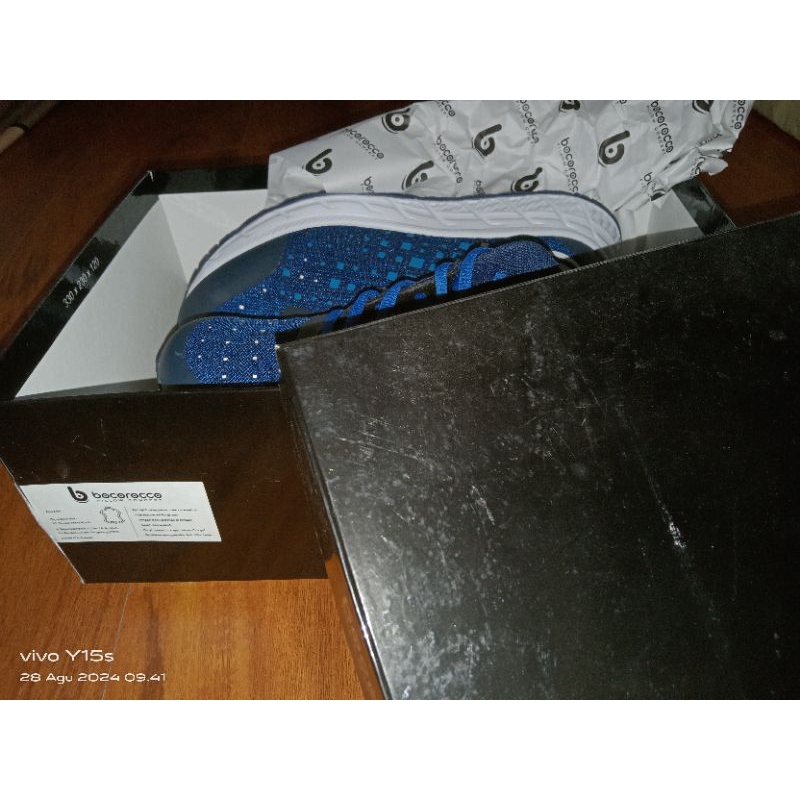 sepatu olahraga bocorocco baru belum di pakai