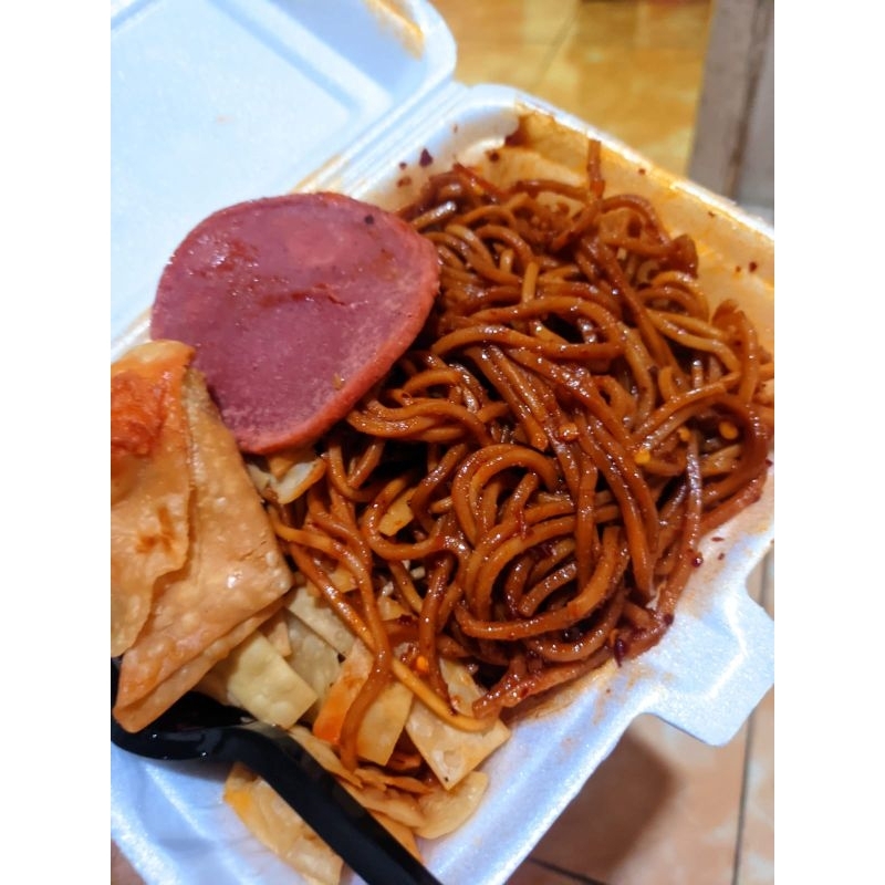 

MIE LEVEL PEDAS / MIE SAMBAL / MIE PEDAS / MIE JEBEW LENGKAP DENGAN WONTON