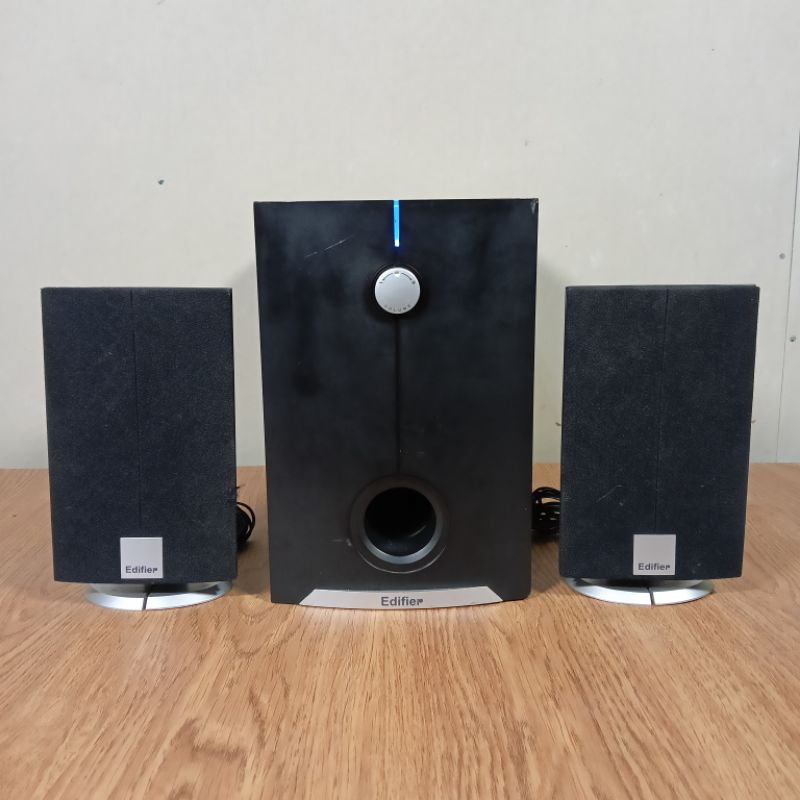 2.1 Aktif speaker Edifier R301 bekas normal