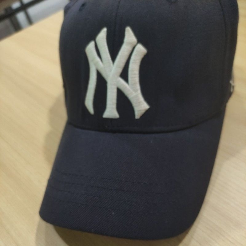 Topi NY second Vintage
