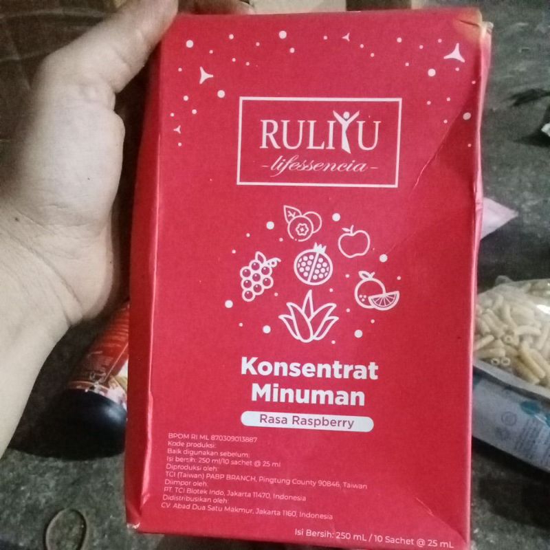 

Ruliyu Konsentrat Minuman Rasa Raspeberry 250ml (10sachet @25ml)