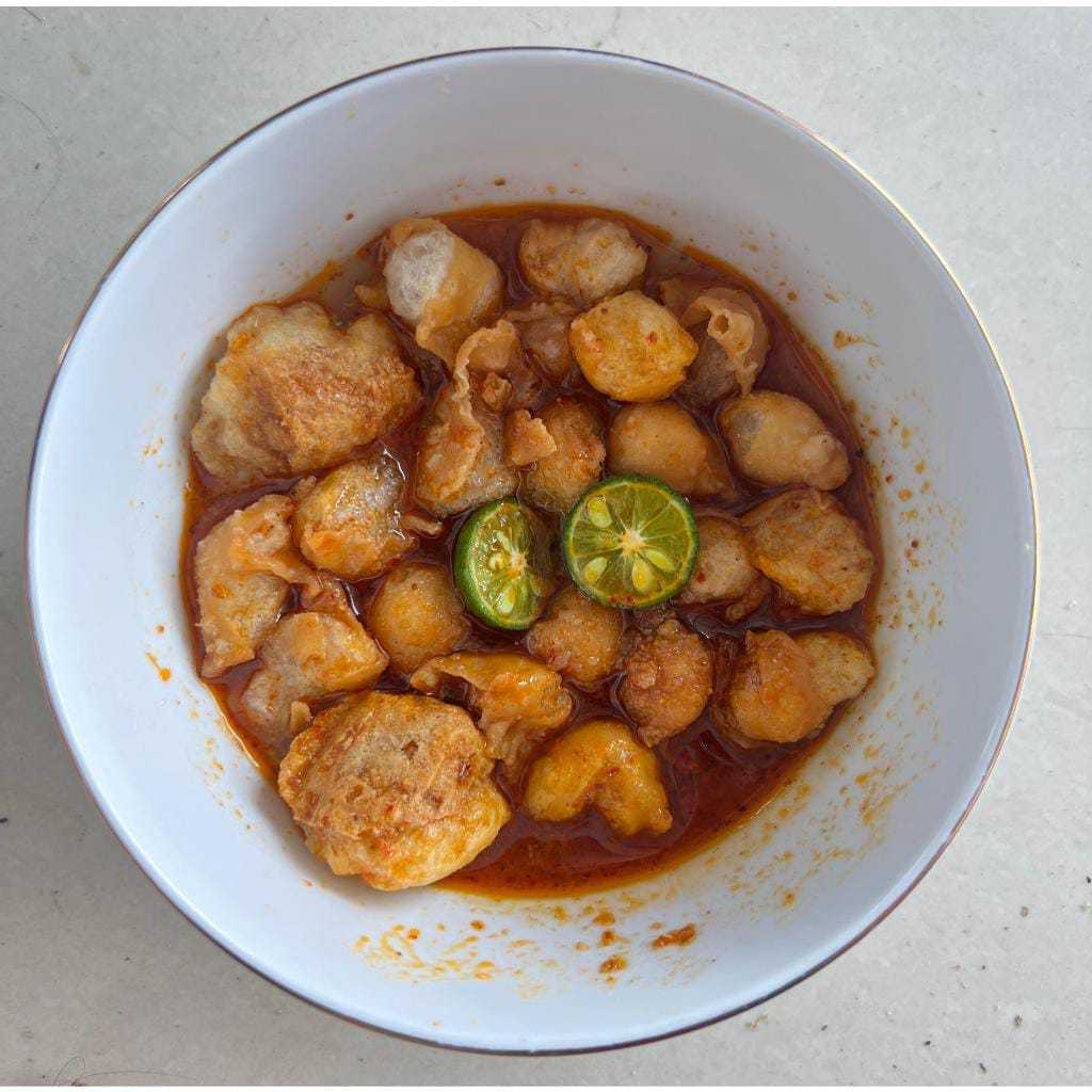 

1 Bungkus Batagor Kuah Chilli Oil Food Kaldu Pedas