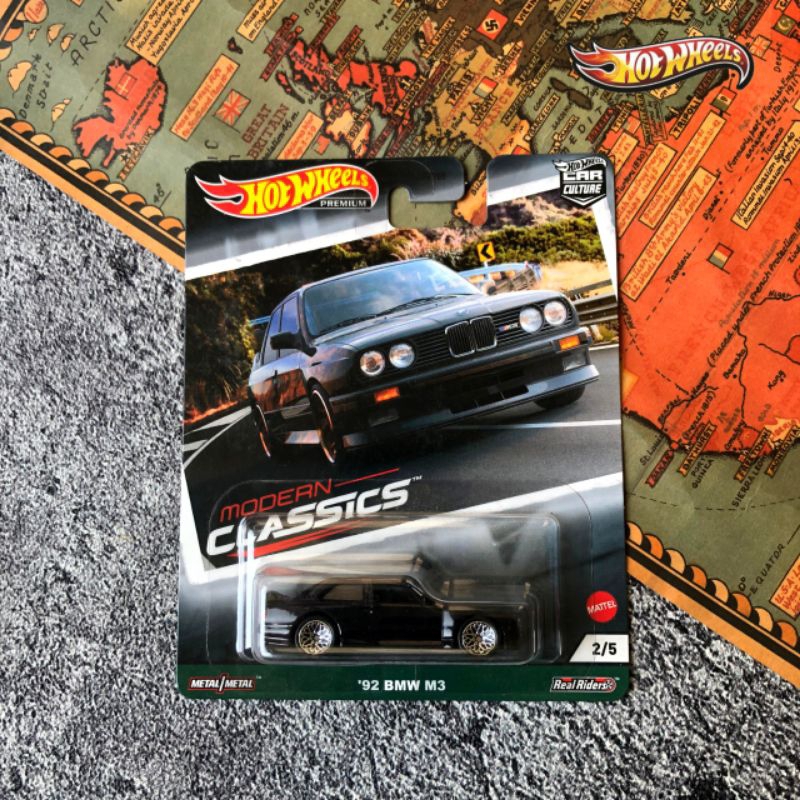 [ GRJ92 ] Hot Wheels Premium Modern Classics '92 BMW M3 - Mainan Mobil Balap