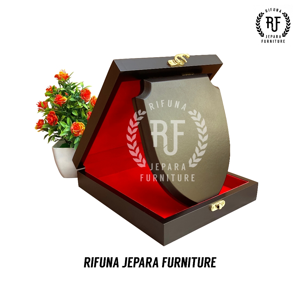 Plakat Kayu PERISAI Premium POLOS (SET KAYU + BOX) Satu Ukuran (15cm x 18cm) - FULL KAYU DOFF