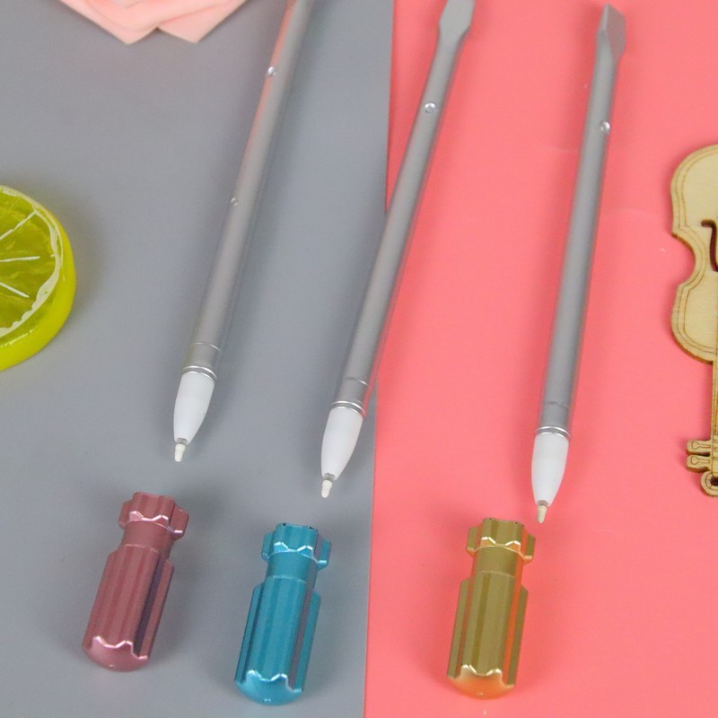 

D3W! SELUSIN Pulpen Gel Hitam Motif Obeng / Stationery Pen Kekinian S0263