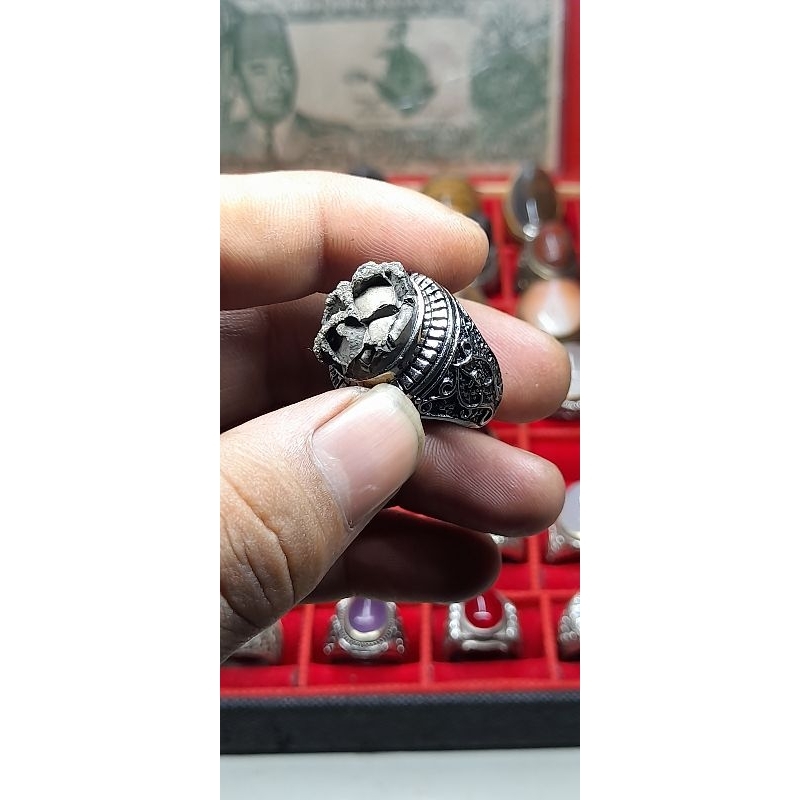 natural Batu jolo sutro