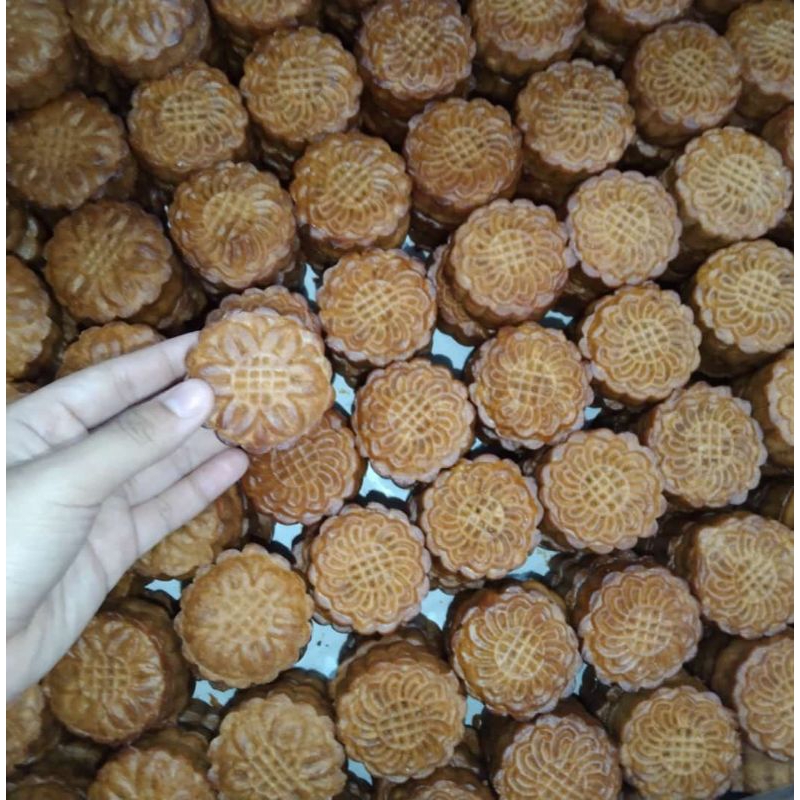 

Mini mooncake 1 kotak 500gr vege/non vege ready