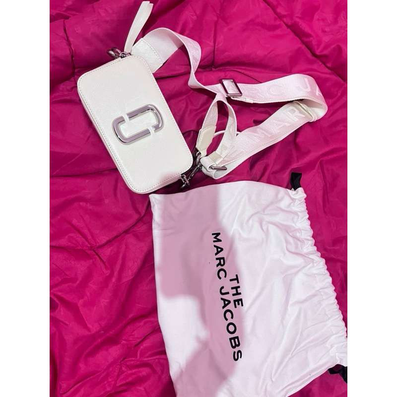 MARC JACOBS CAMERA BAG PRELOVED