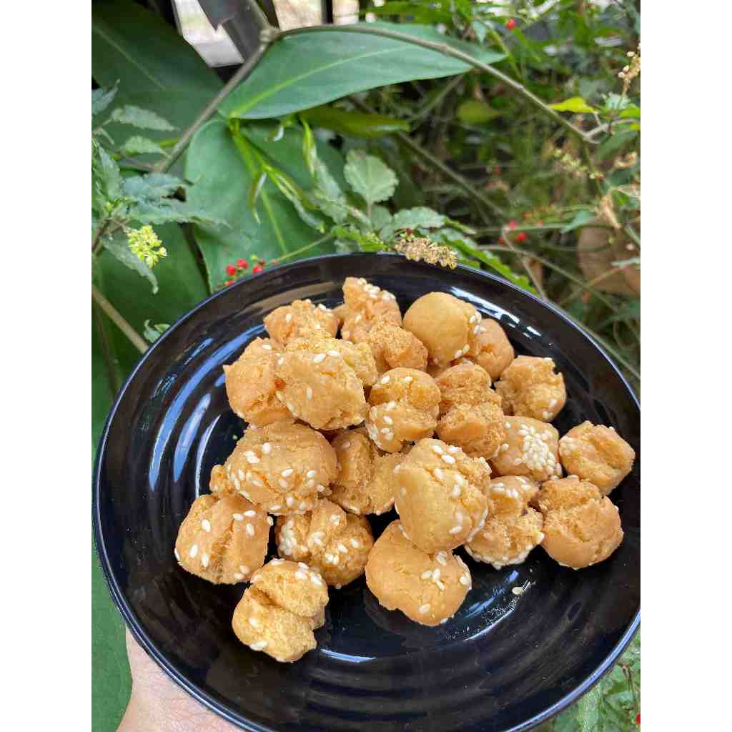 

Cemilan Onde-Onde Ketawa, Renyah dan Gurih kemasan Box