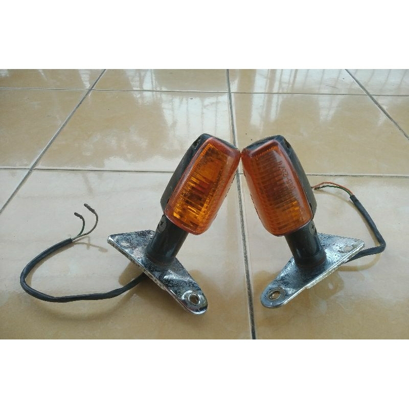 Lampu Sen Honda Megapro Lama Hiu Primus Plus Kupingan Original Bekas