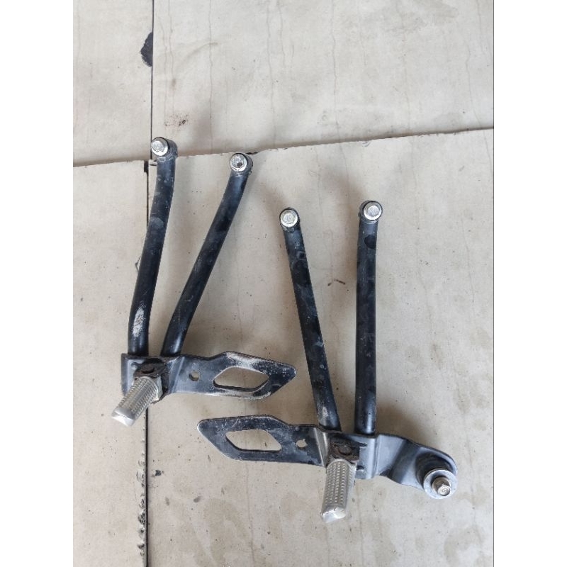 footstep postep pijakan kaki belakang set kanan kiri ORI COPOTAN R15 V2