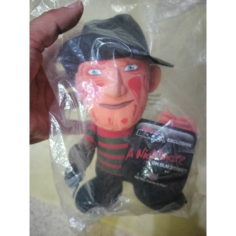 Boneka freddy's nightmare