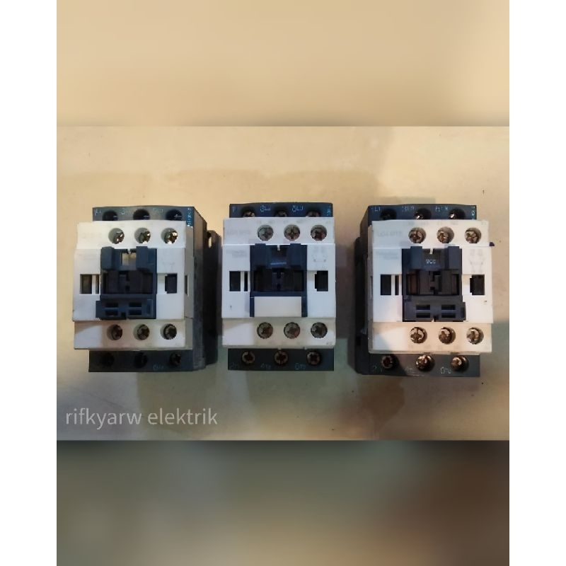 kontaktor schneider LC1D12