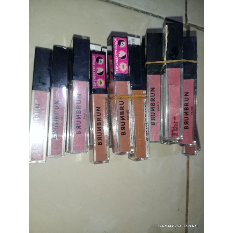 LIPSTIK BRUNBRUN PARIS (tulis ket nama lipstik)