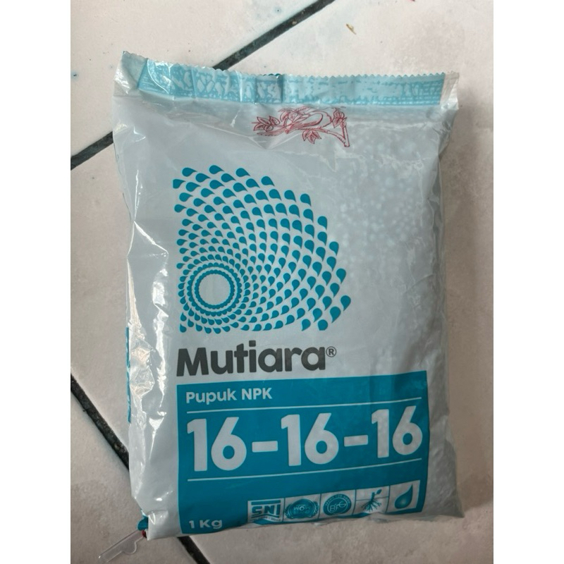 Pupuk NPK 161616 Mutiara 1kg