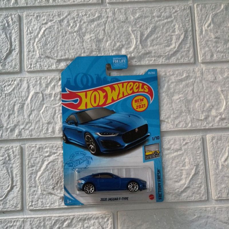 Hotwheels 2020 Jaguar F- Type Biru US CARD