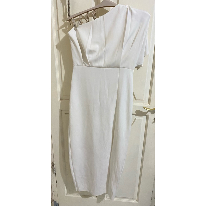 dress warna putih