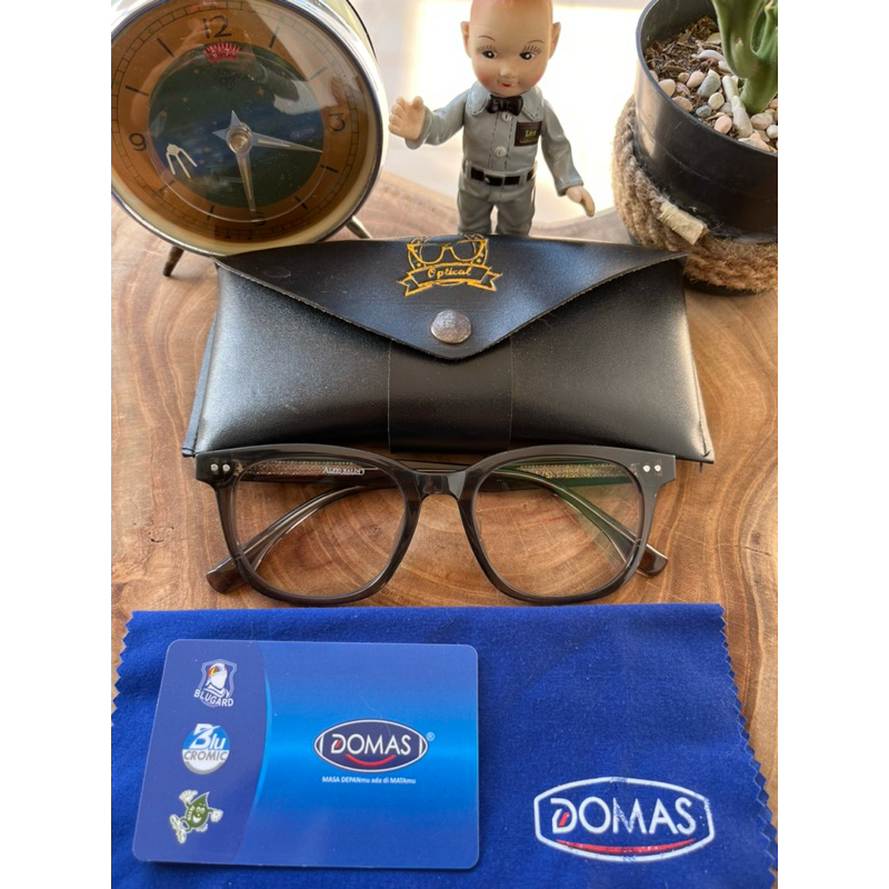 Wayfarer Glasses 80s Brand: Alfio Raldo size: 49-20-148mm Frame logam besi tanam dilapisi asetat eng