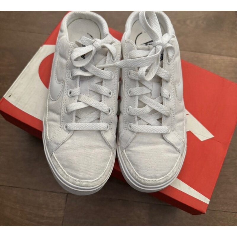 preloved sepatu wanita wmns nike court legacy mules eur 36.5