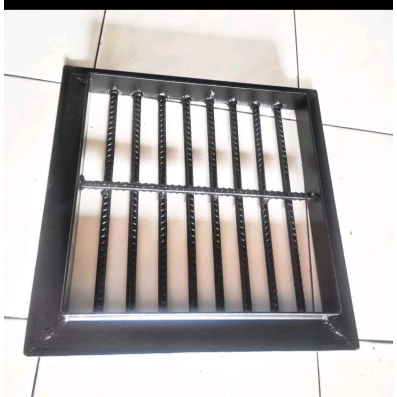 tutup got selokan grill selokan