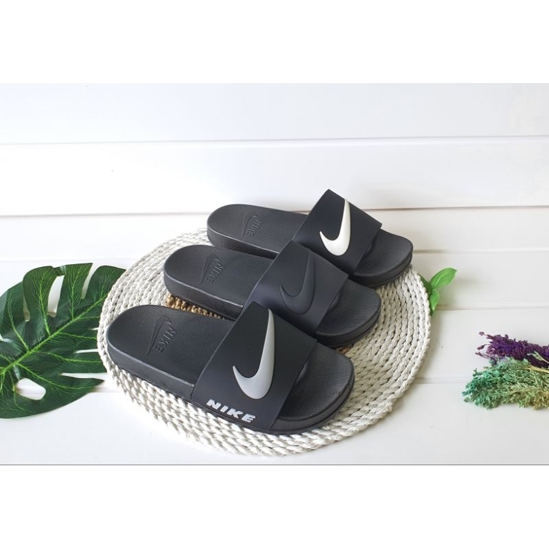 Sandal Cowok Slip on