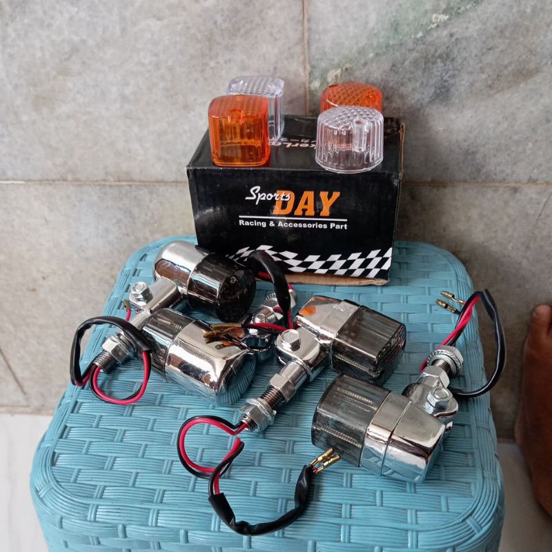 Lampu sen LED model palu bulat / kotak