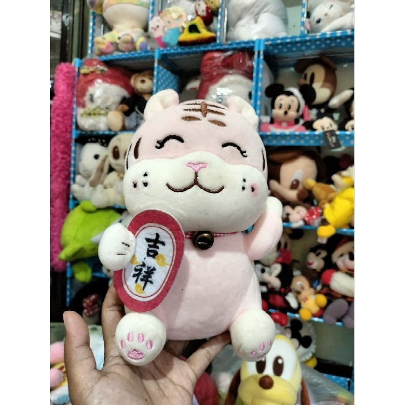 BONEKA KUCING HOKI