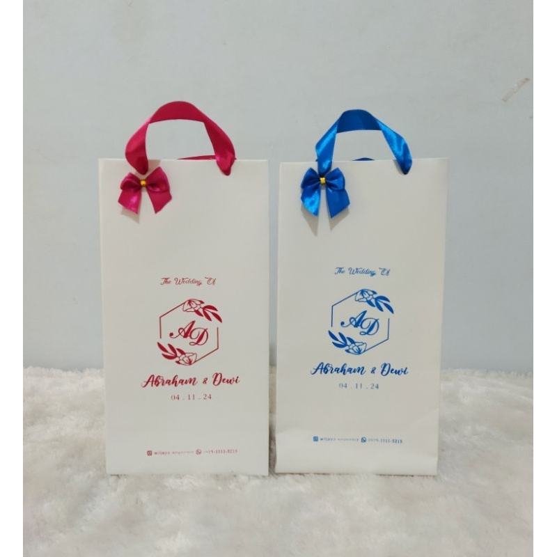 

PAPERBAG GLOSY TEBAL SABLON