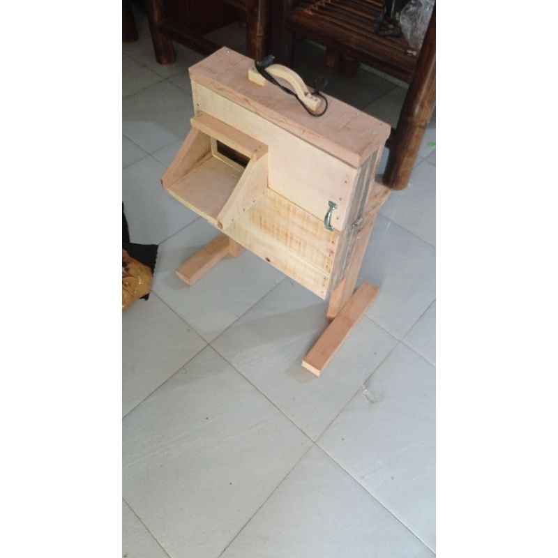 mesin cacah rumput serbaguna