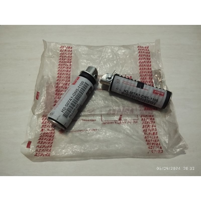Postep footstep foot step belakang bulat astrea prima honda win GL100 original baru