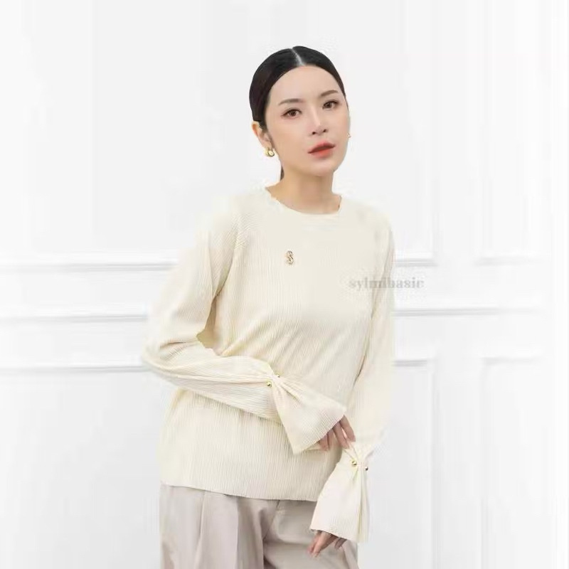 Zora Pleats Top by Sylmibasic