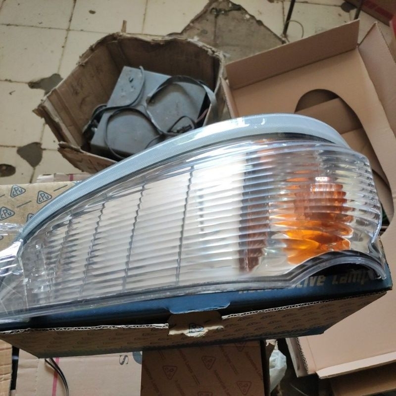 RITING assy canter colt diesel fe71 atas ps110 125 136 komplit soket dan bohlam lampu signal atas la