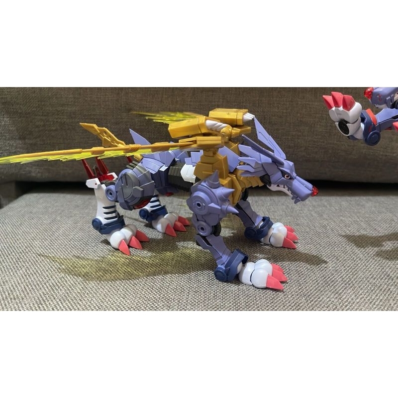 Metal Garurumon Figure Rise Standard Amplified