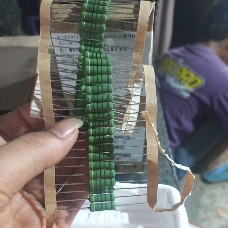 Resistor 4k7 2watt metal film