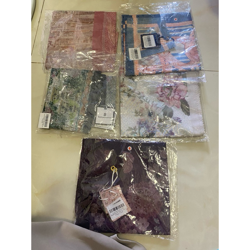 Buttonscarves warehouse sale