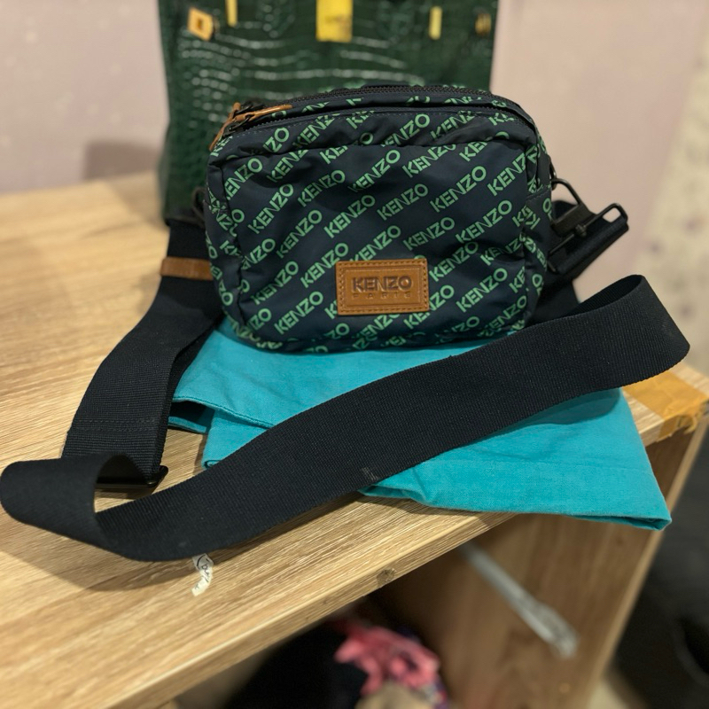 Preloved Tas Kenzo ORIGINAL Slingbag UNISEX